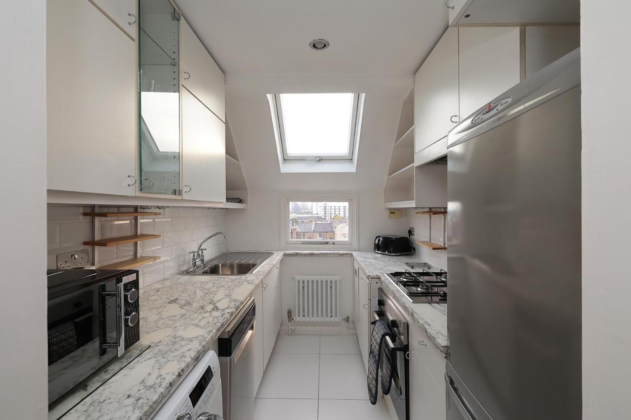 2 Bedroom Chic Apartment With Private Balcony In Notting Hill London Exterior foto