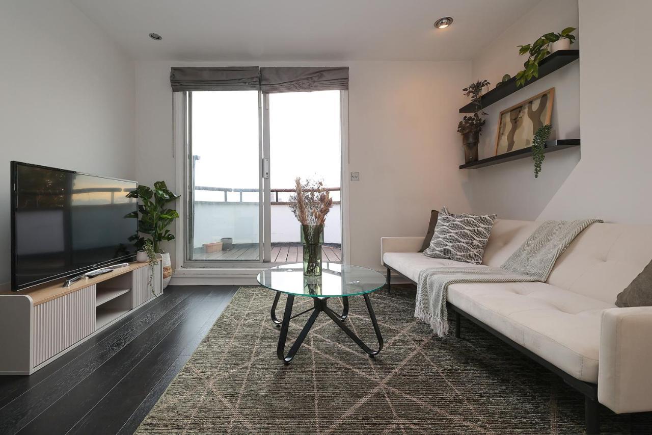 2 Bedroom Chic Apartment With Private Balcony In Notting Hill London Exterior foto